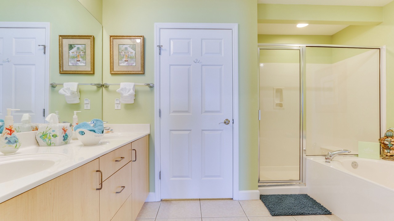 Photo of Bathroom in Thomas Drive