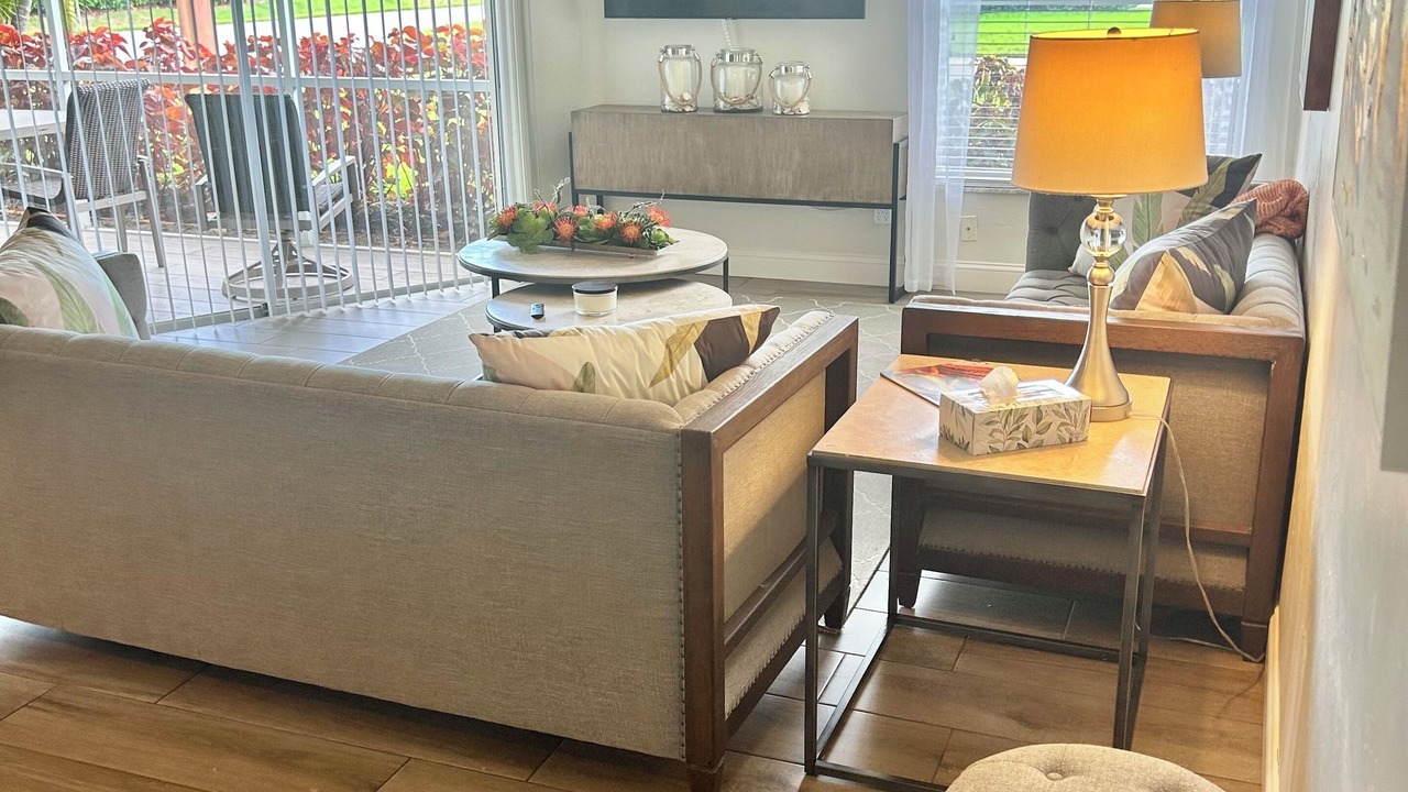 Photo of Livingroom in Central Naples
