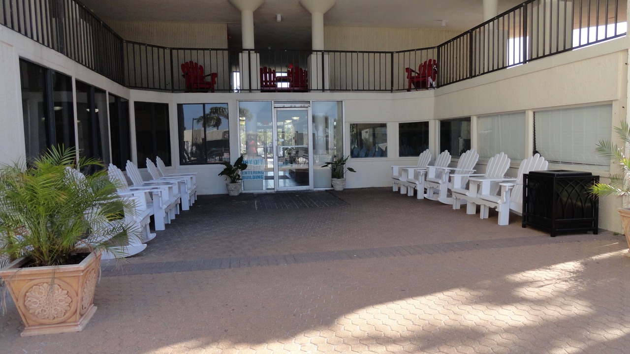 Photo of Patio Balcony in Lower Grand Lagoon