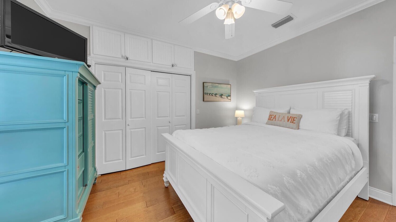 Photo of Bedroom in Seacrest