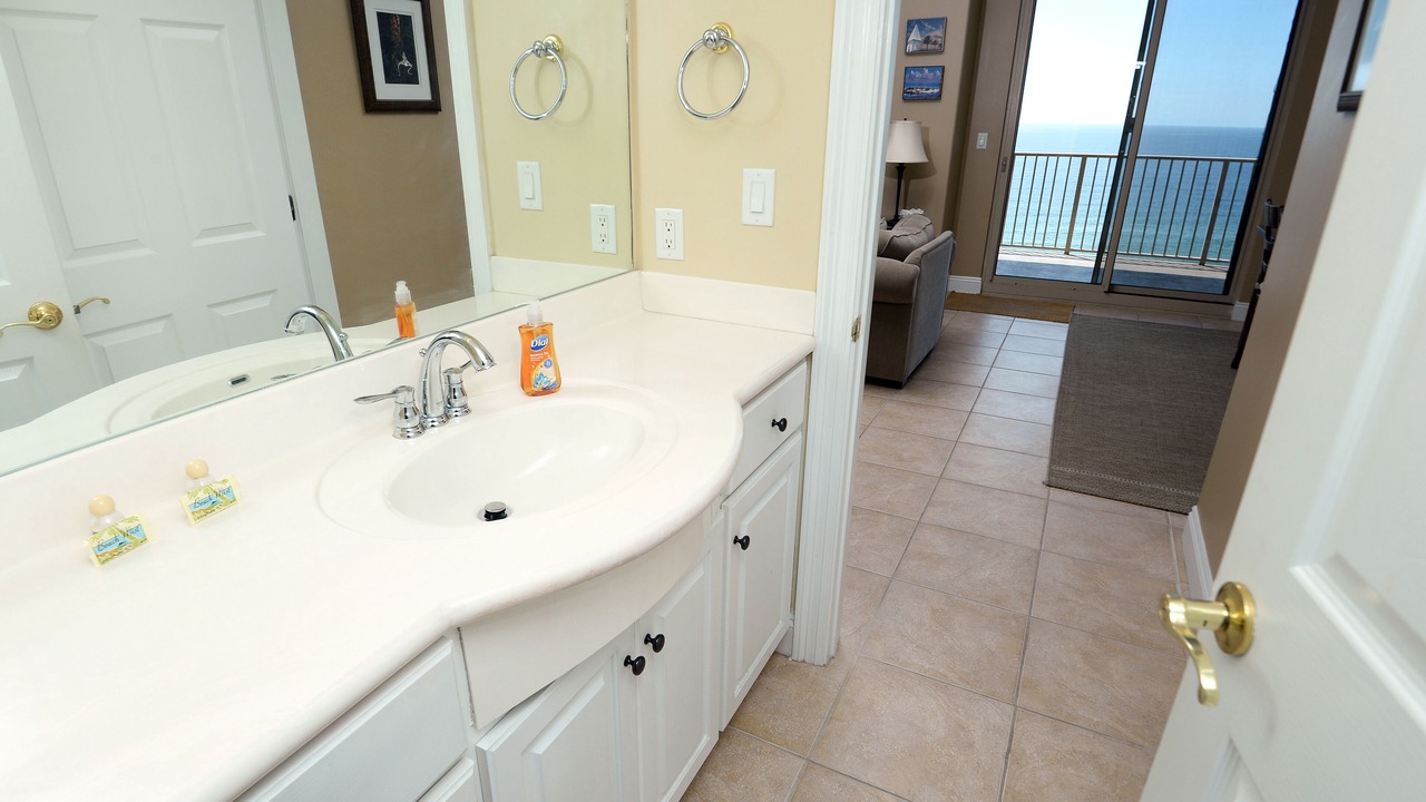 Photo of Bathroom in Thomas Drive