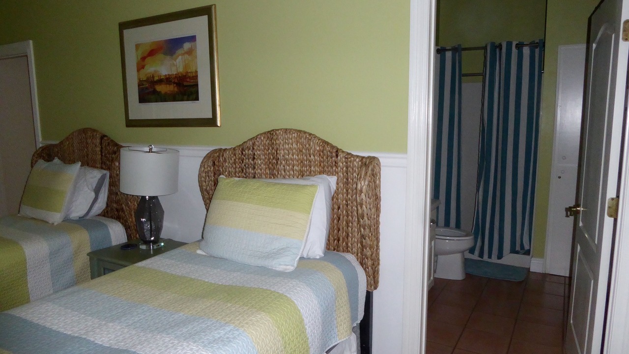Photo of Bedroom in Crescent Beach