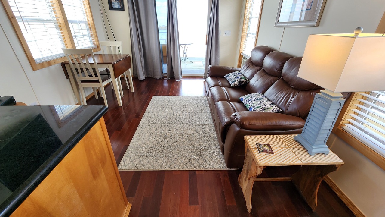 Photo of Livingroom in Apalachicola
