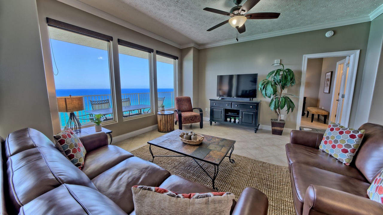 Photo of Livingroom in Thomas Drive