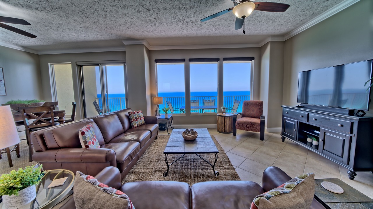 Photo of Livingroom in Thomas Drive