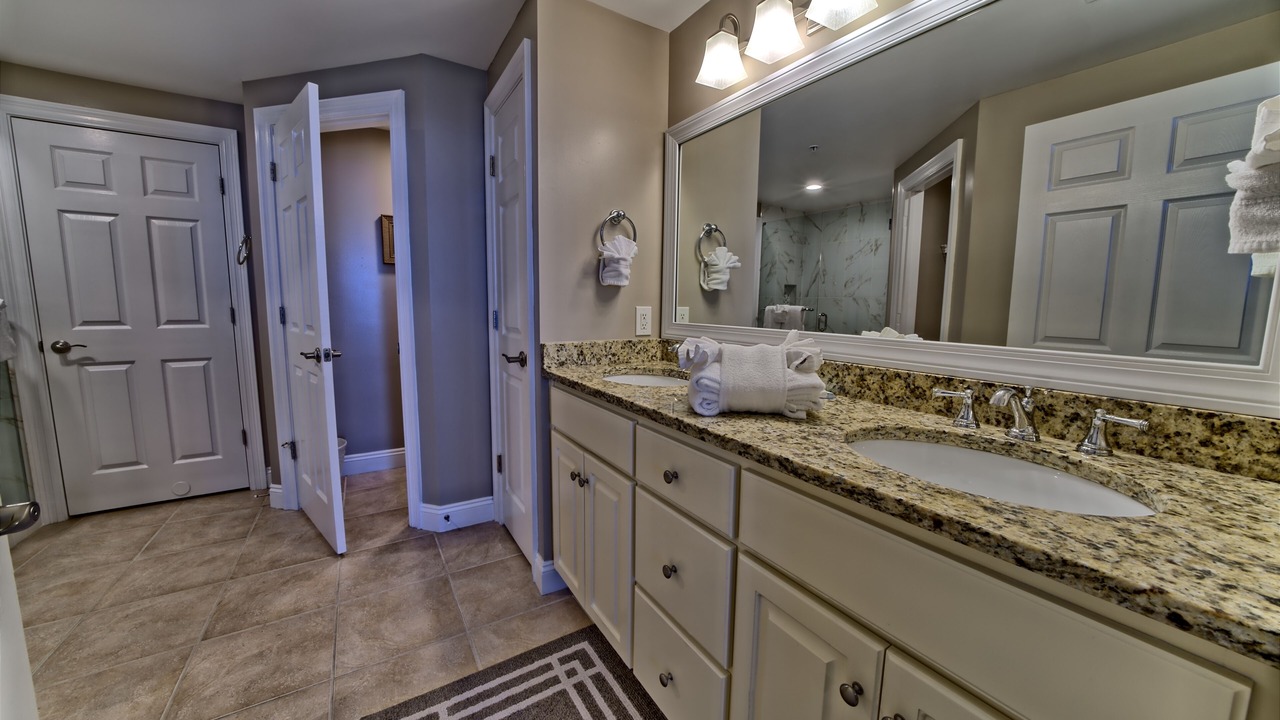 Photo of Bathroom in Thomas Drive