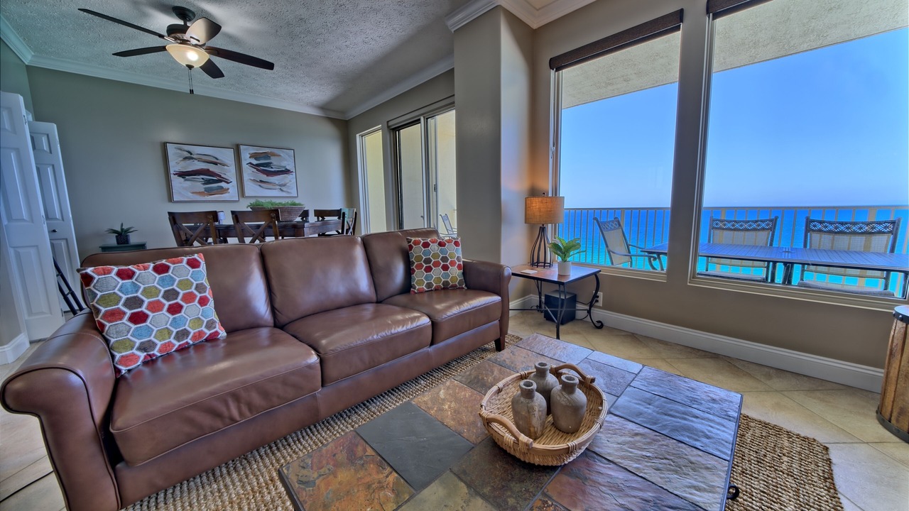 Photo of Livingroom in Thomas Drive