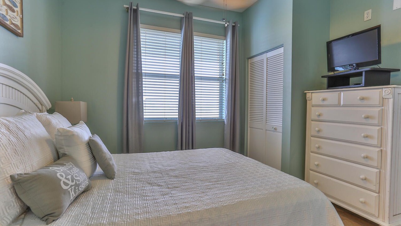 Photo of Bedroom in Santa Rosa Beach