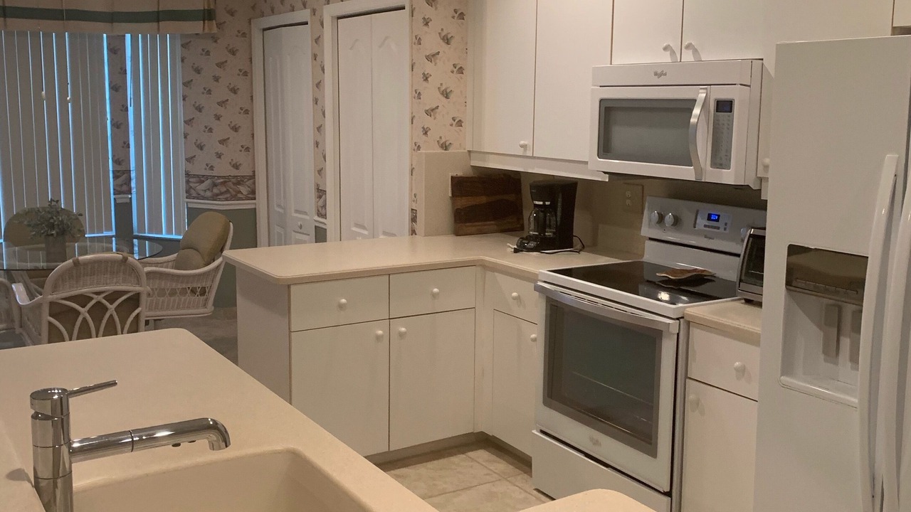 Photo of Kitchen in Estero