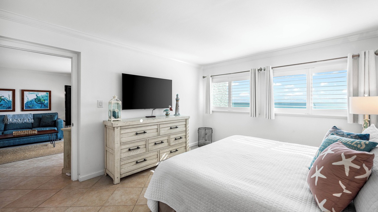Photo of Bedroom in Miramar Beach