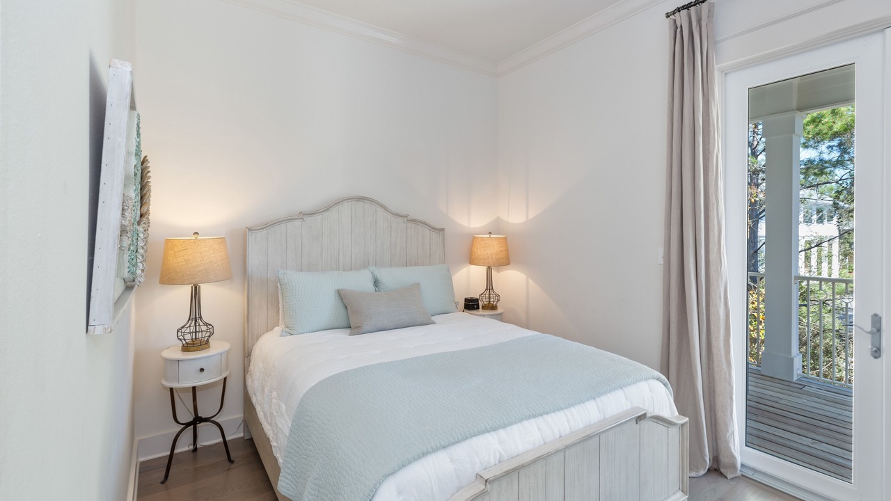 Photo of Bedroom in Seacrest Beach