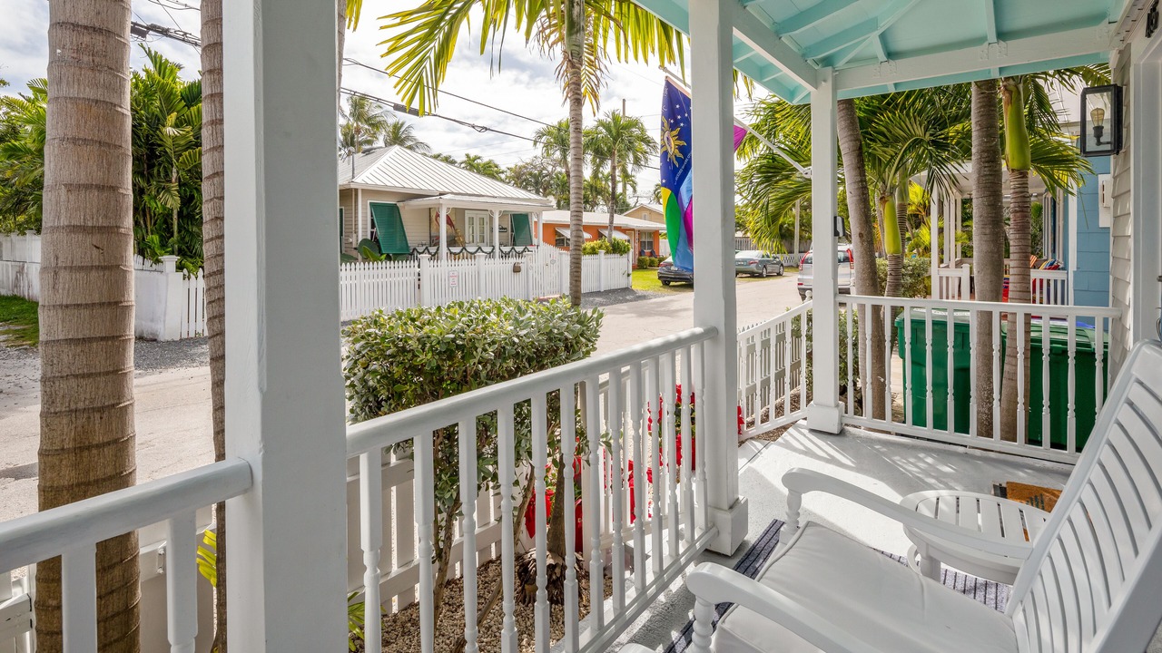 Photo of Outdoor in Uptown - Upper Duval