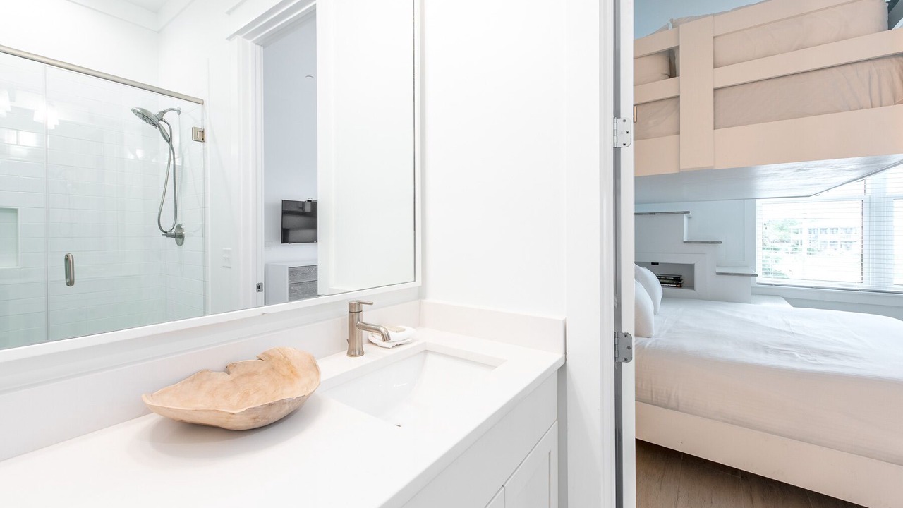 Photo of Bathroom in Sunnyside
