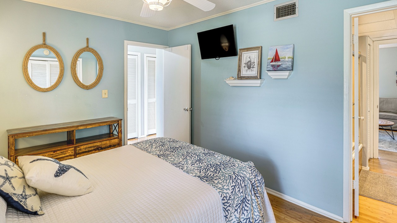 Photo of Bedroom in Diamondhead