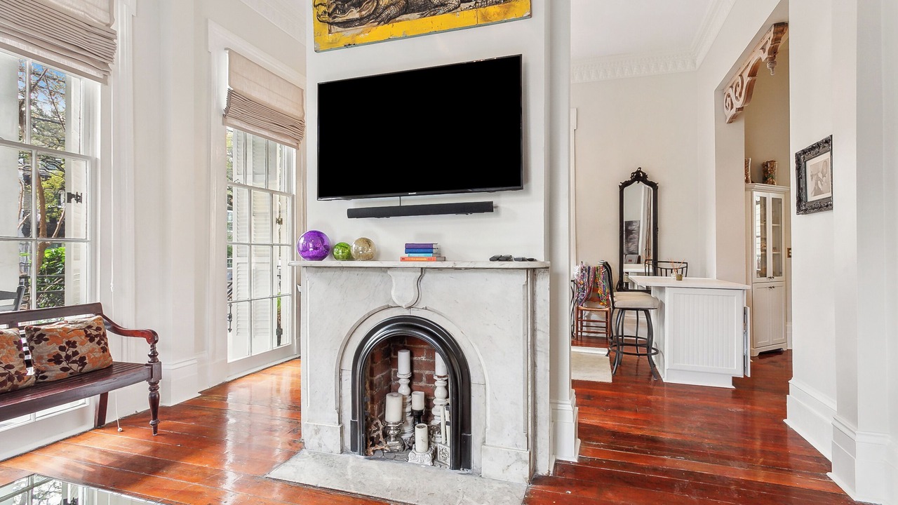 Photo of Livingroom in Lower Garden District