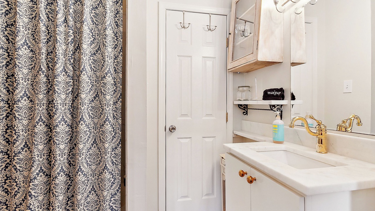 Photo of Bathroom in Lower Garden District