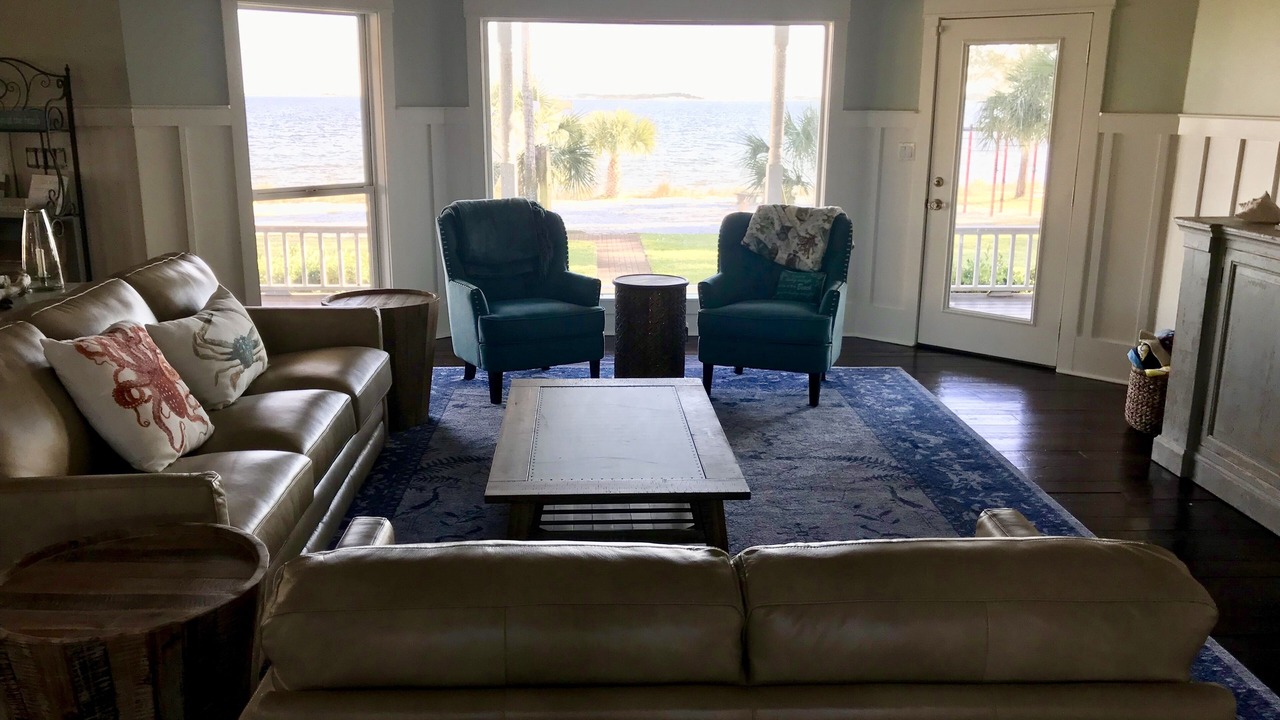 Photo of Livingroom in Mary Esther