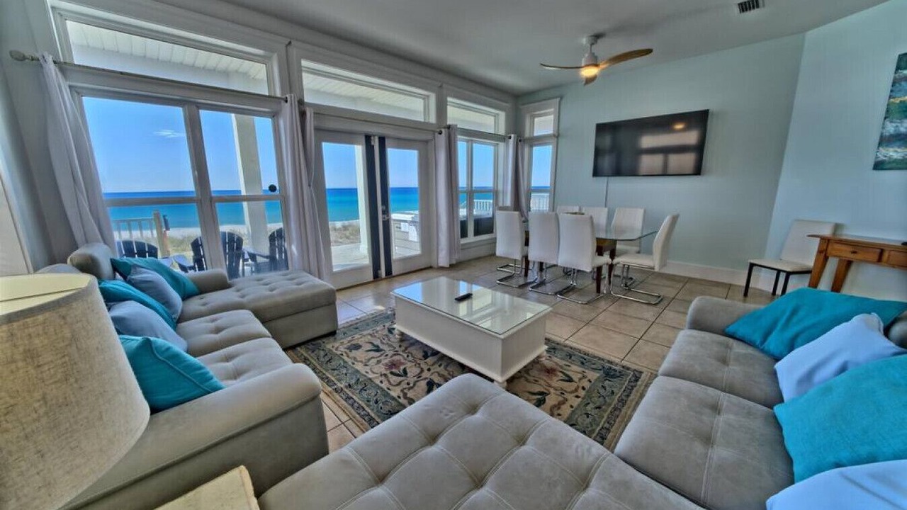 Photo of Livingroom in Hollywood Beach