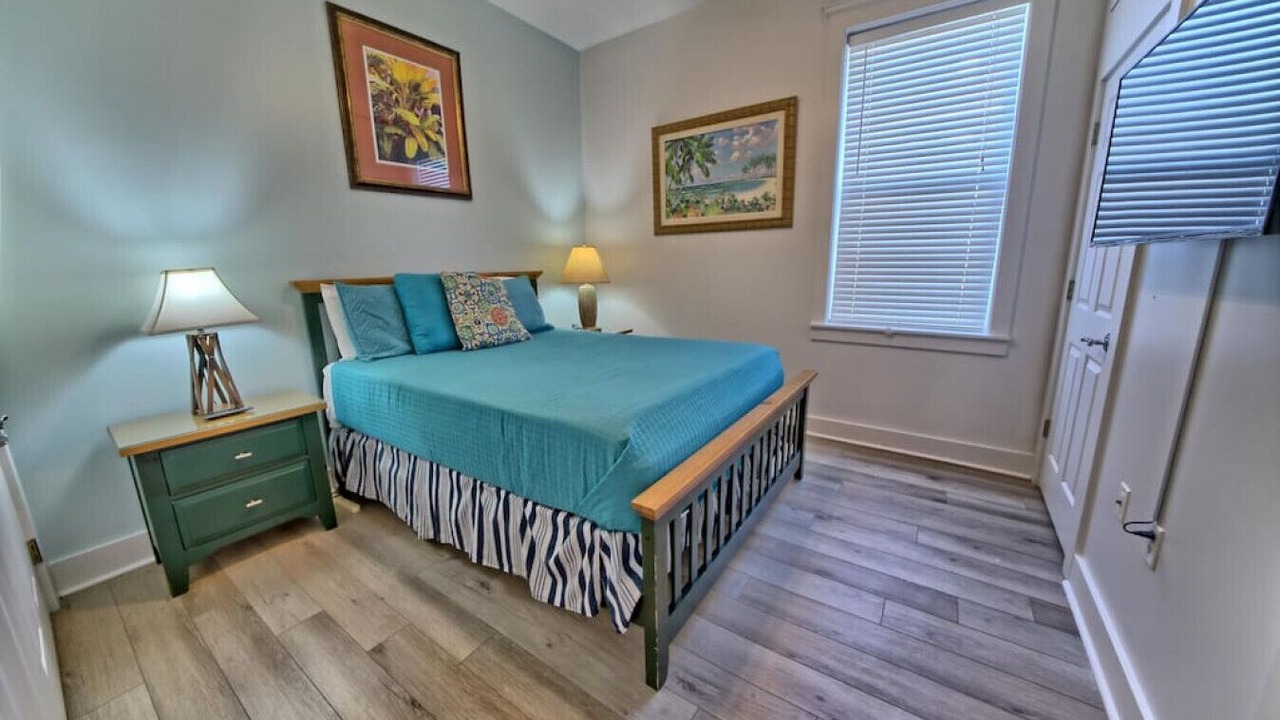 Photo of Bedroom in Hollywood Beach