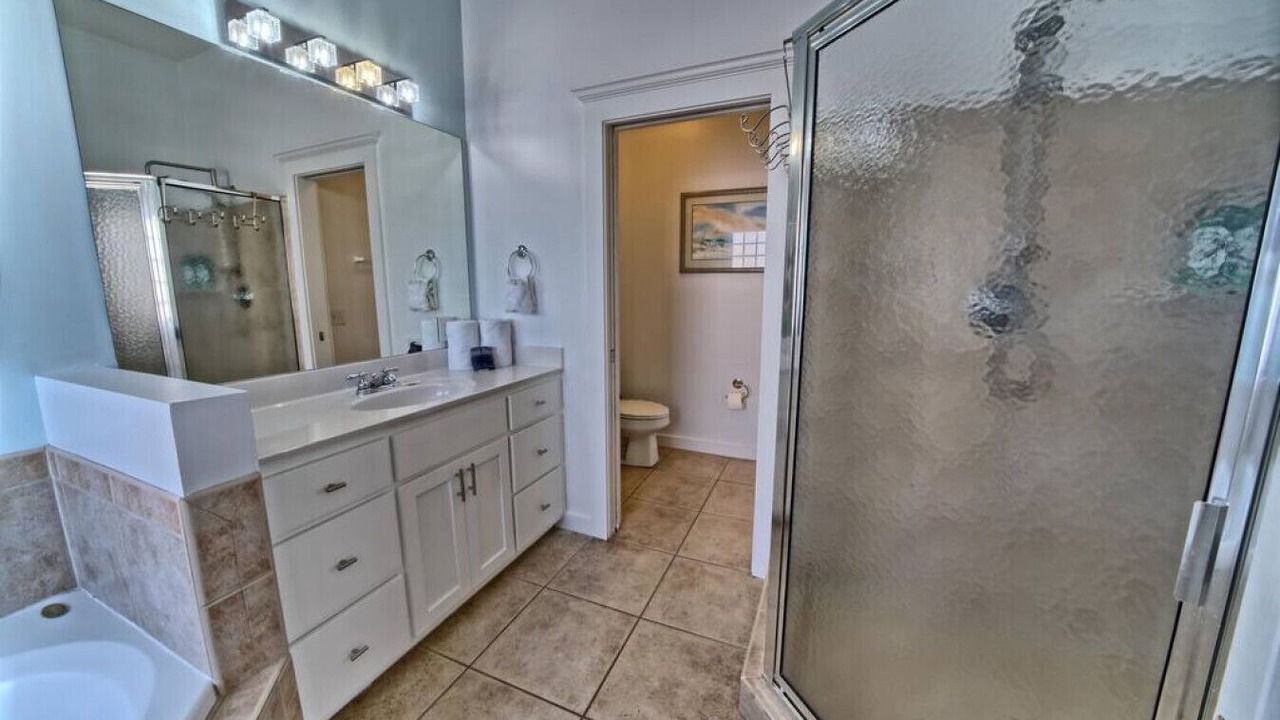 Photo of Bathroom in Hollywood Beach