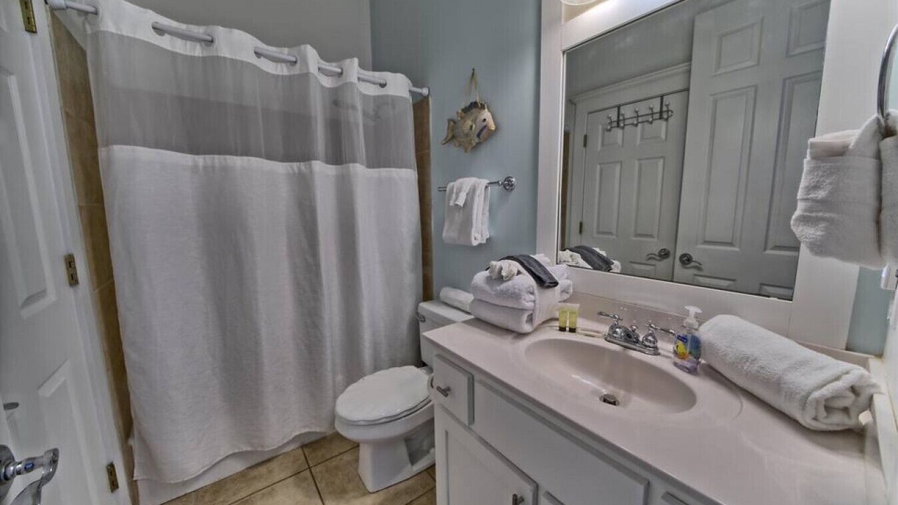 Photo of Bathroom in Hollywood Beach