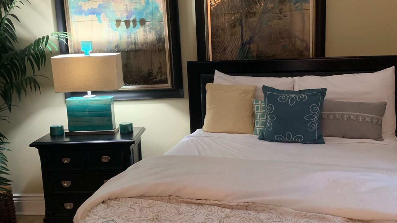 Photo of Bedroom in Little Woods