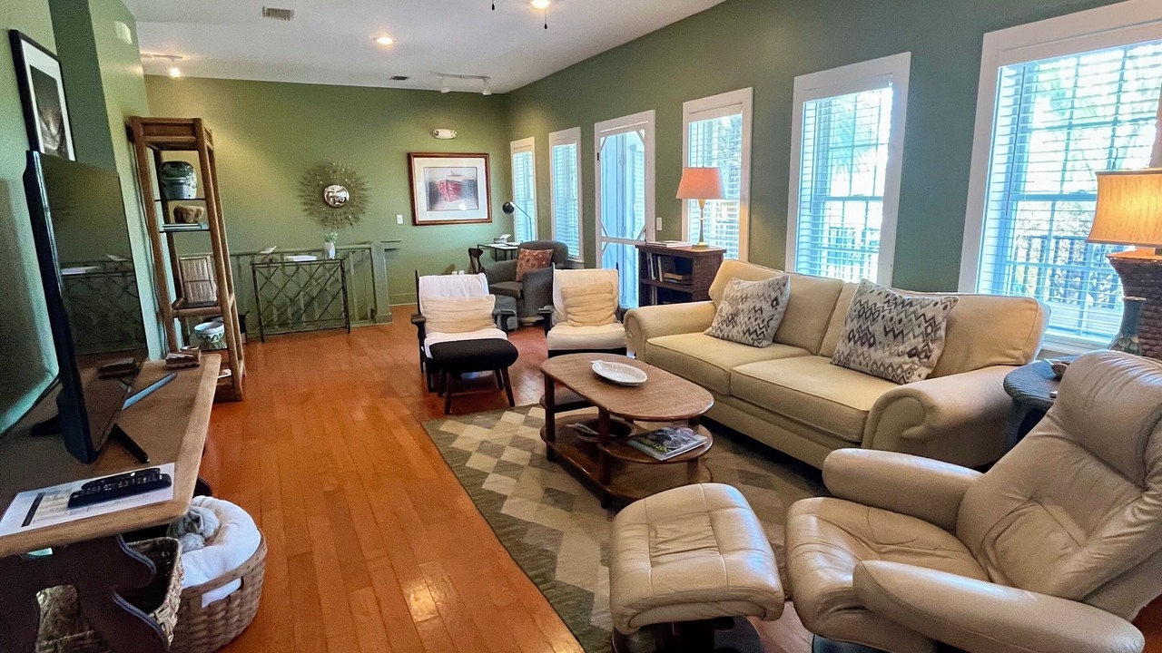 Photo of Livingroom in Historic Downtown Apalachicola