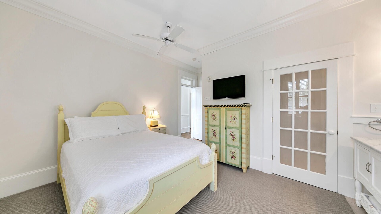 Photo of Bedroom in Seaside