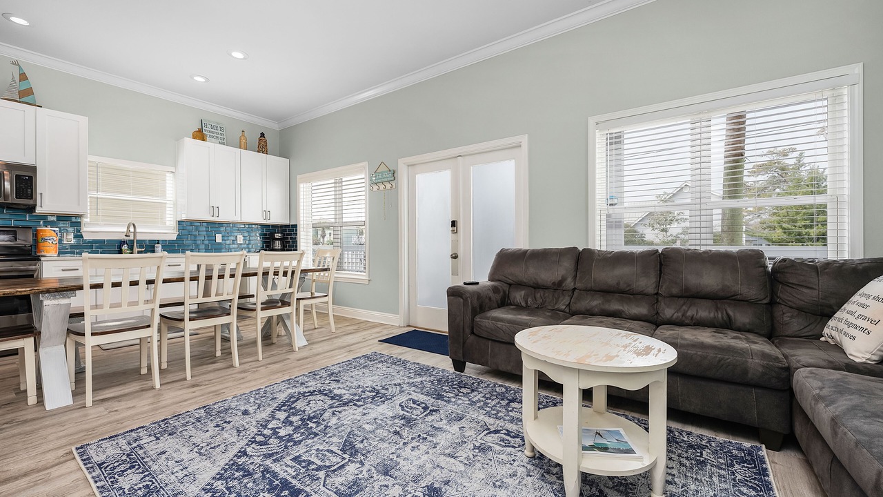 Photo of Bedroom in Crystal Beach