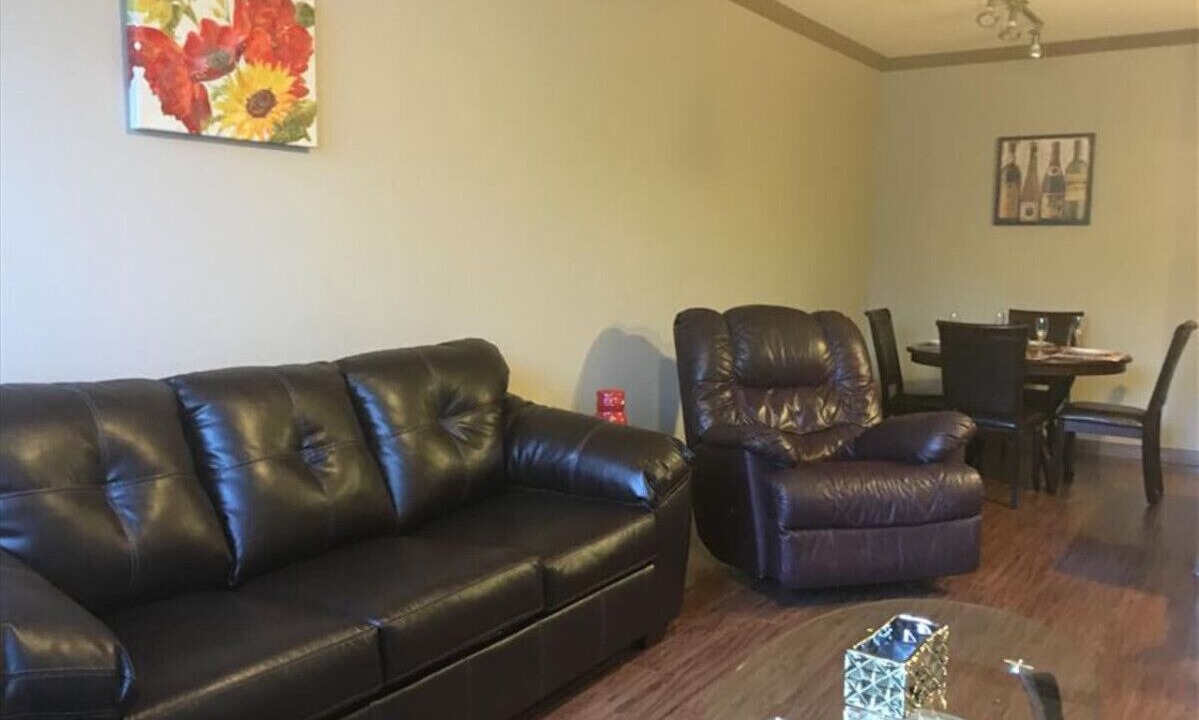Photo of Livingroom in Grogan's Mill