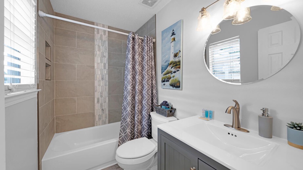 Photo of Bathroom in Clipper Cove