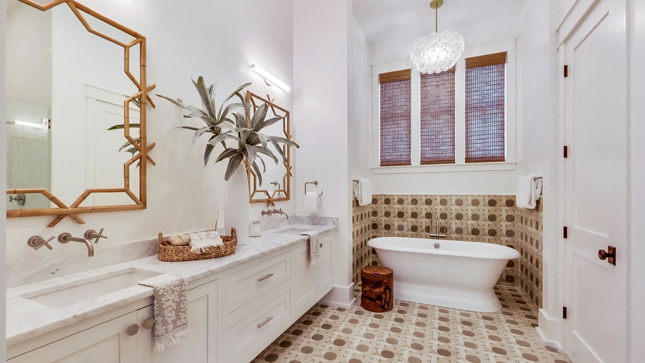 Photo of Bathroom in Forest District