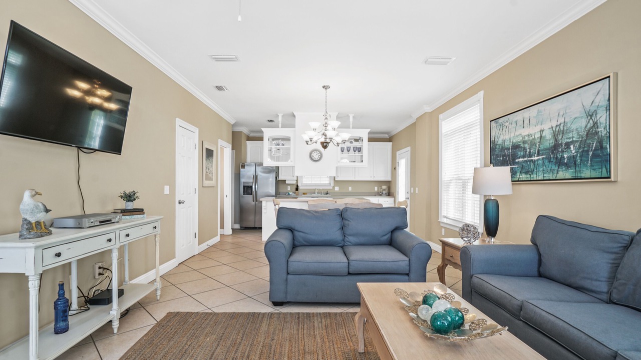 Photo of Livingroom in Lullwater Beach