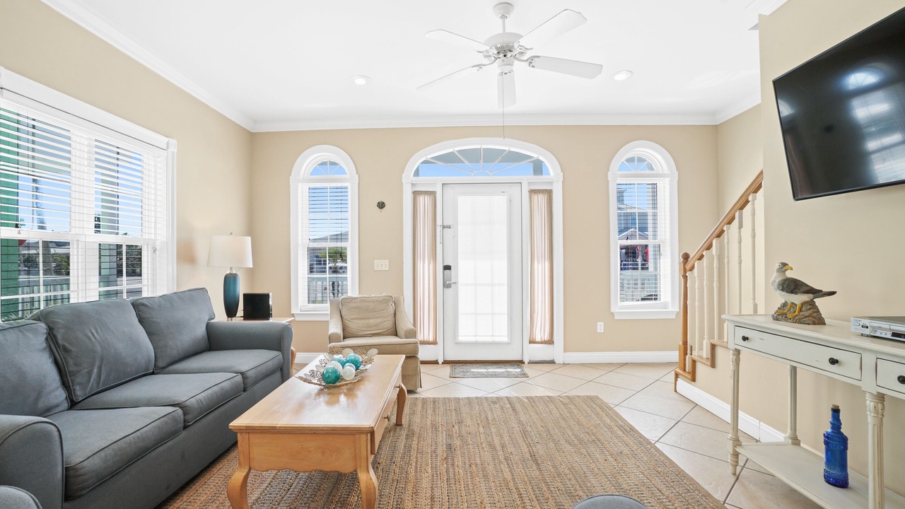 Photo of Livingroom in Lullwater Beach