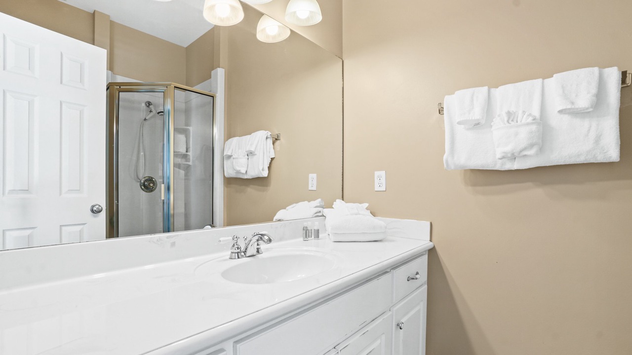 Photo of Bathroom in Lullwater Beach