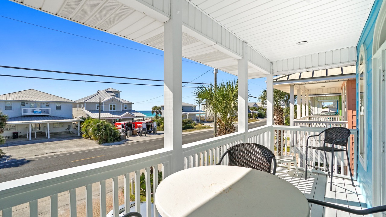 Photo of Patio Balcony in Lullwater Beach