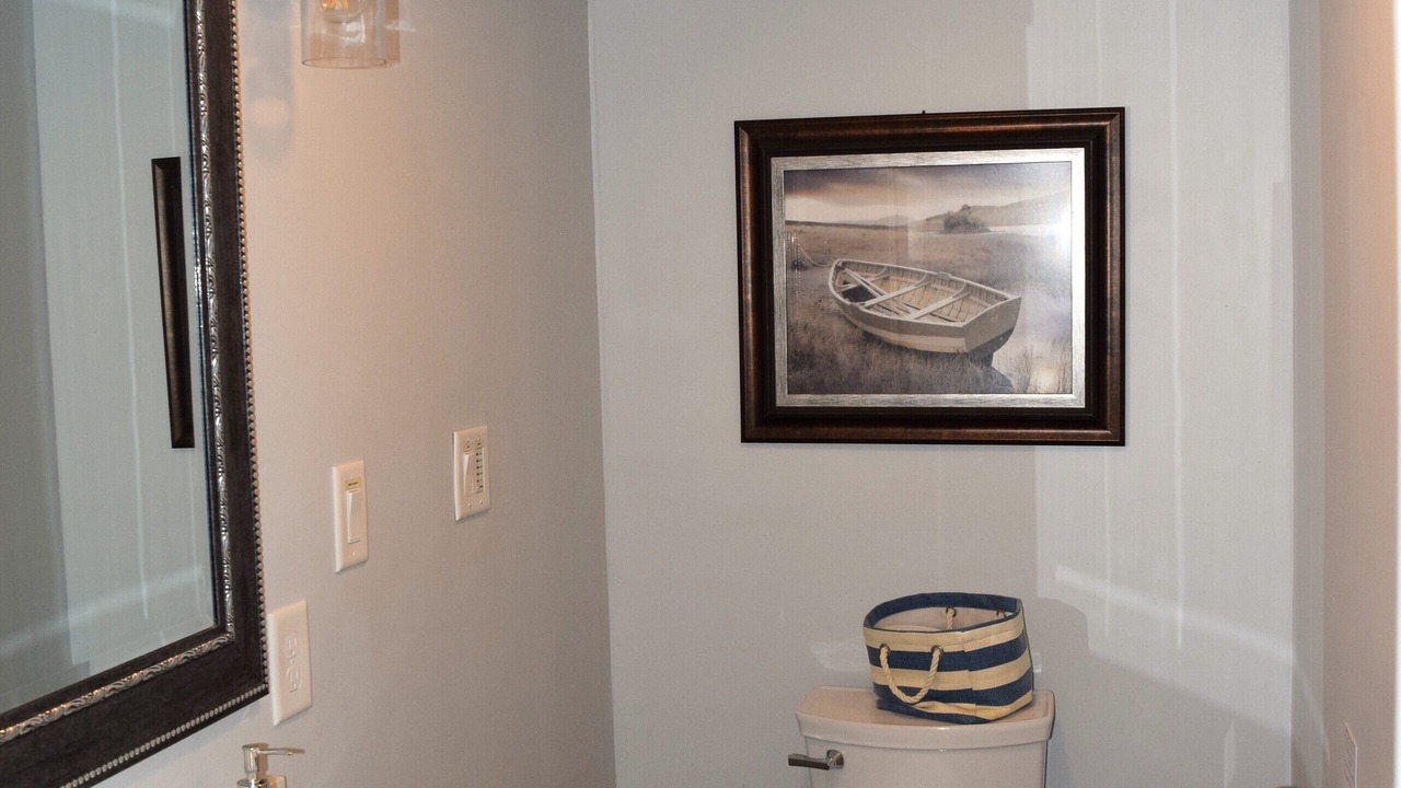 Photo of Bathroom in Guntersville