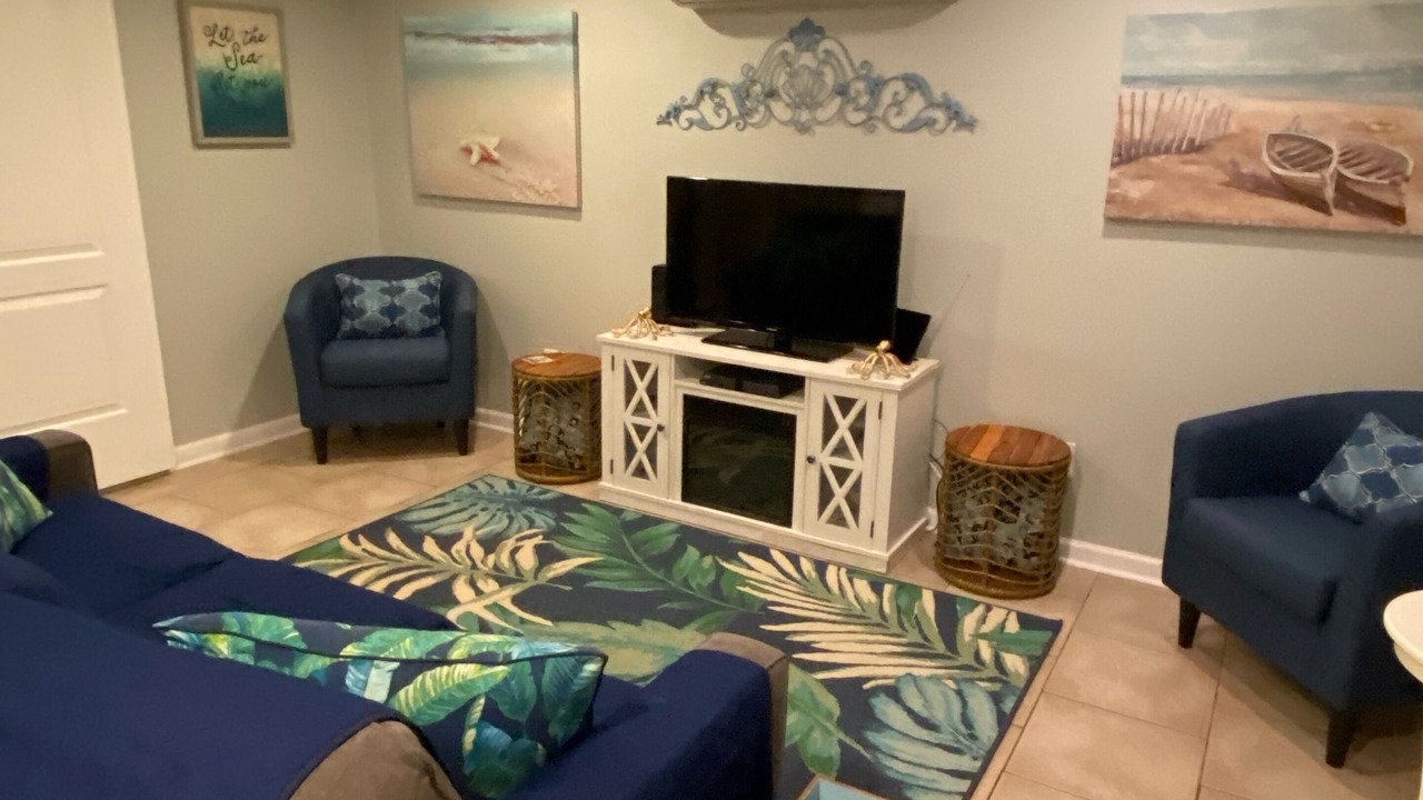 Photo of Livingroom in Mexico Beach