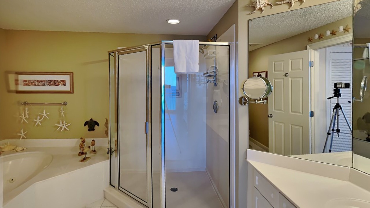 Photo of Bathroom in Navarre Beach