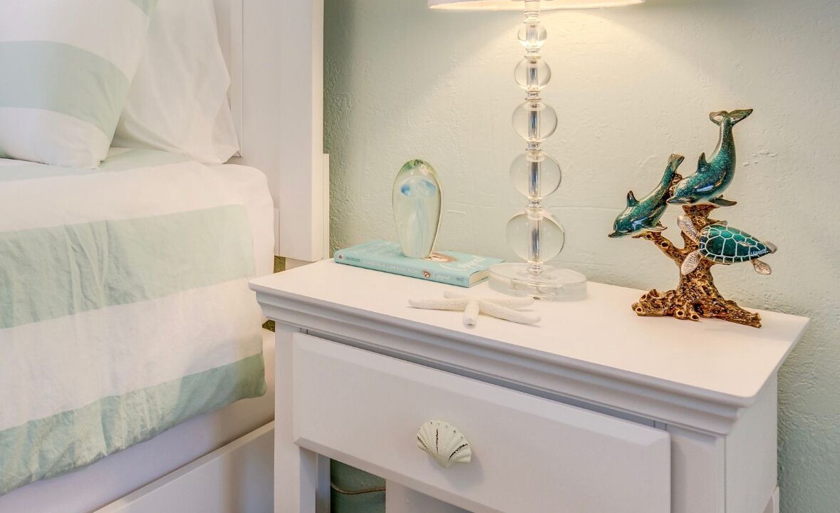 Photo of Bedroom in Bayside Historic District