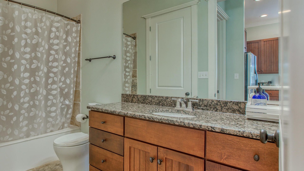 Photo of Bathroom in Dune Allen Beach