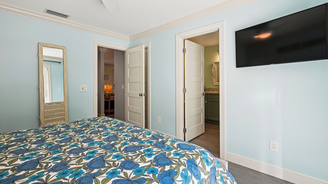 Photo of Bedroom in Holmes Beach