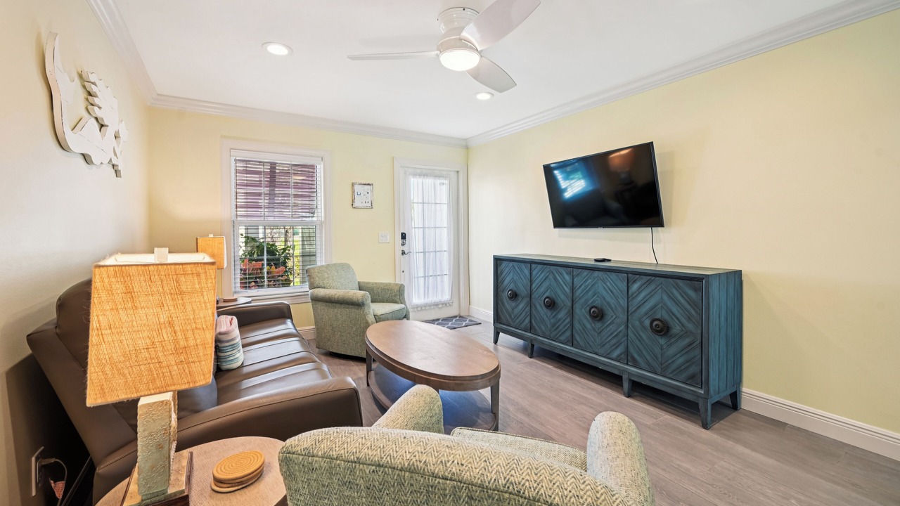 Photo of Livingroom in Holmes Beach