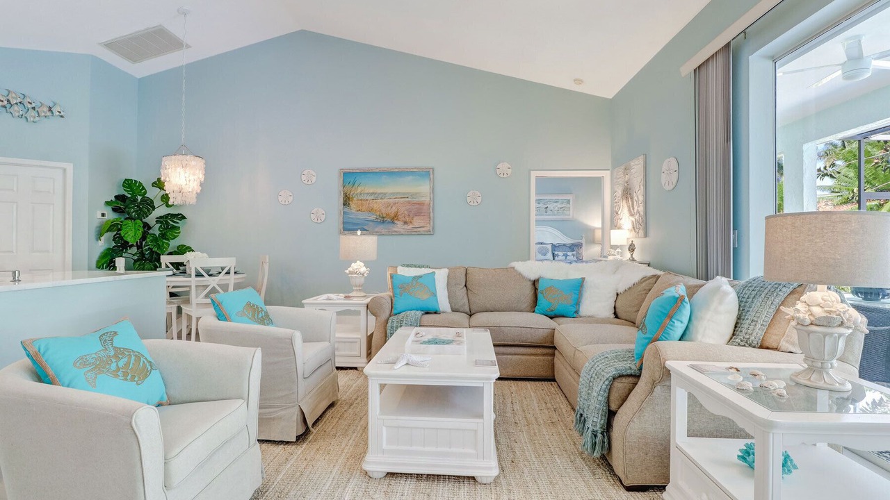 Photo of Livingroom in Crown Pointe