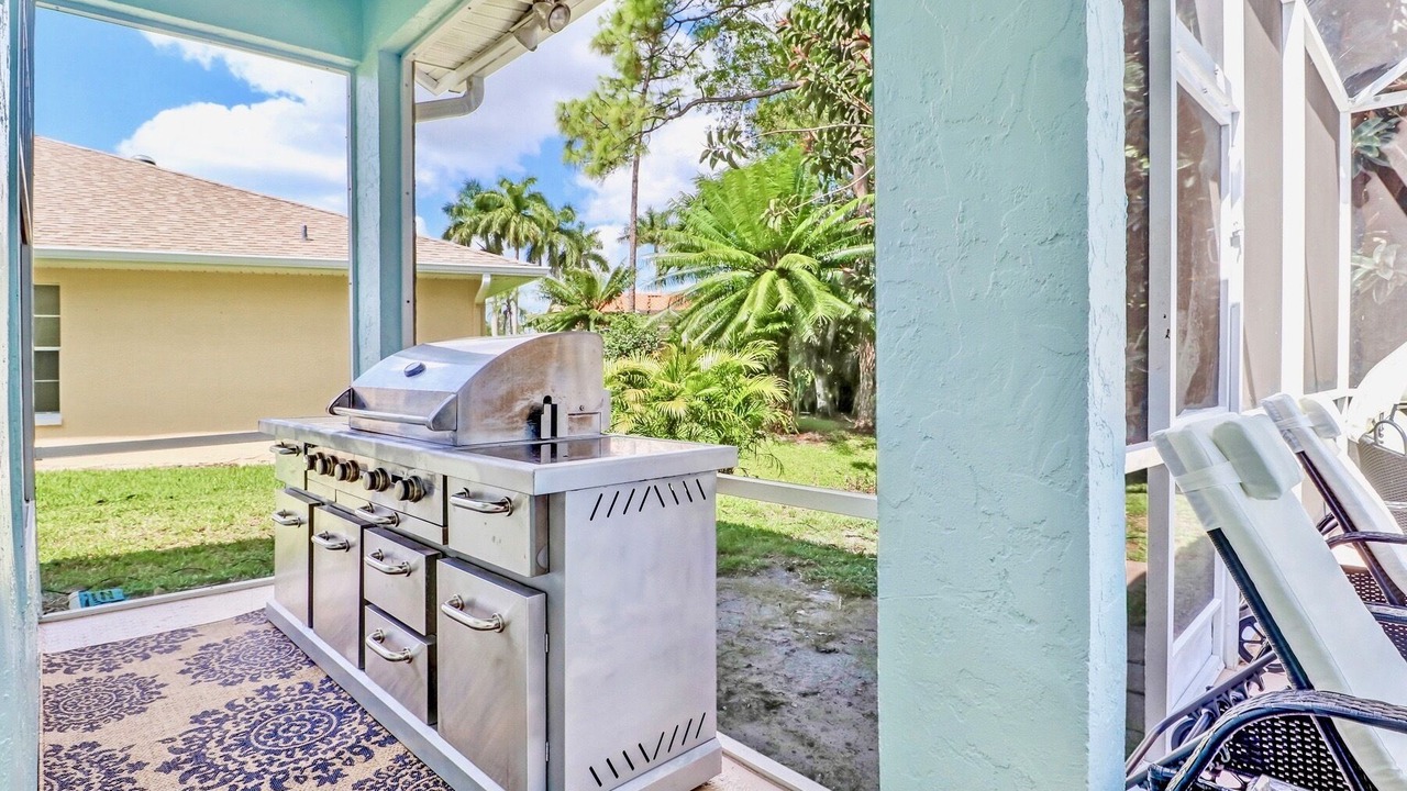 Photo of Patio Balcony in Crown Pointe