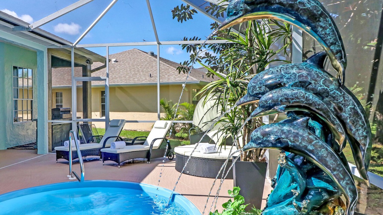 Photo of Outdoor in Crown Pointe