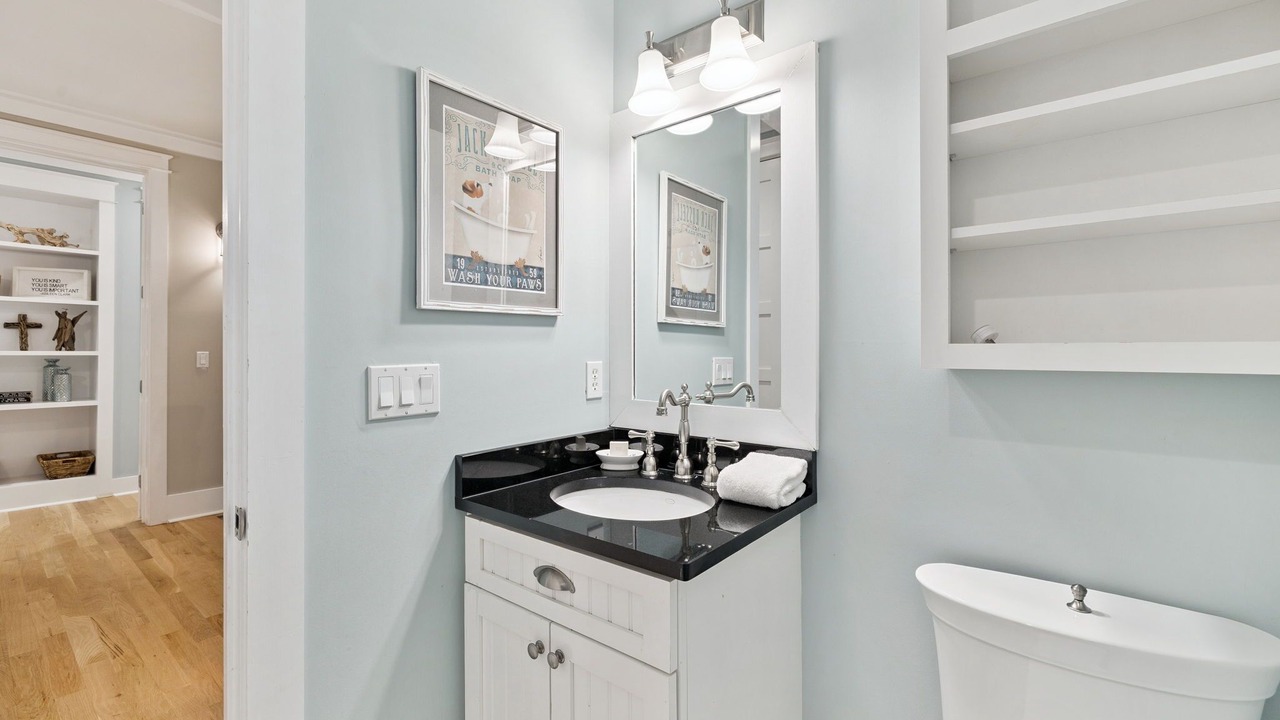 Photo of Bathroom in Forest District