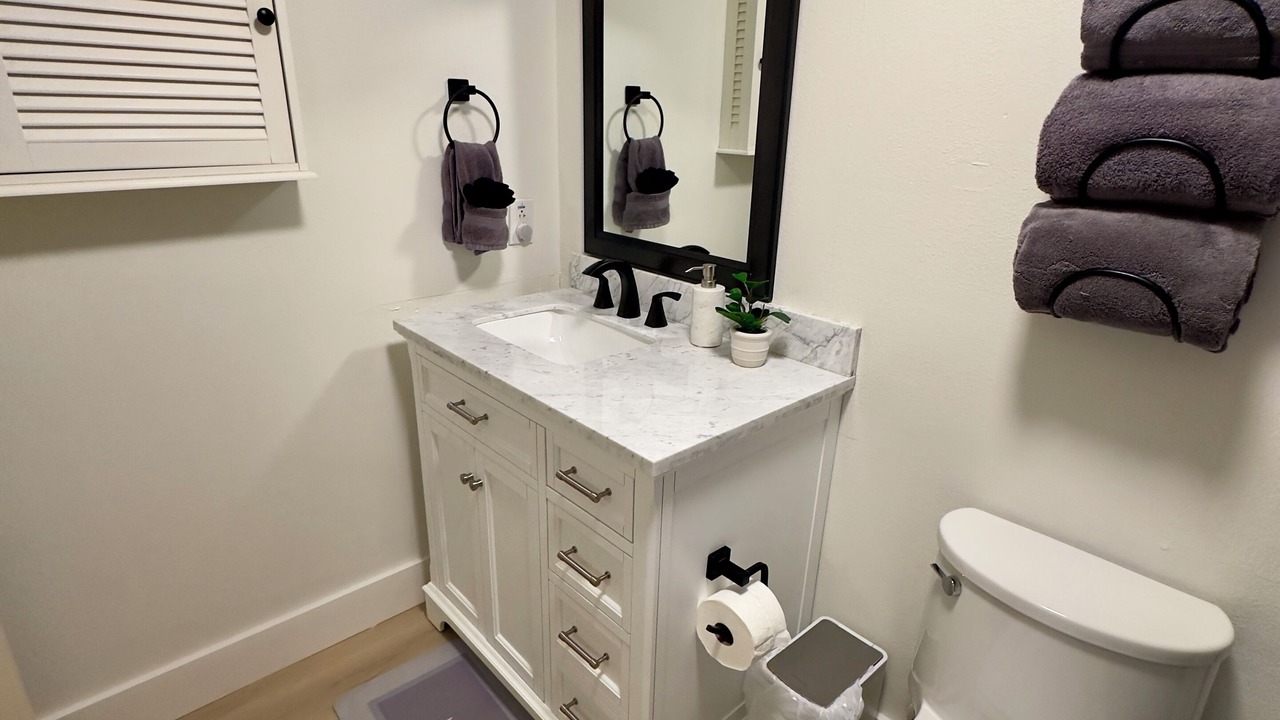 Photo of Bathroom in Long Beach