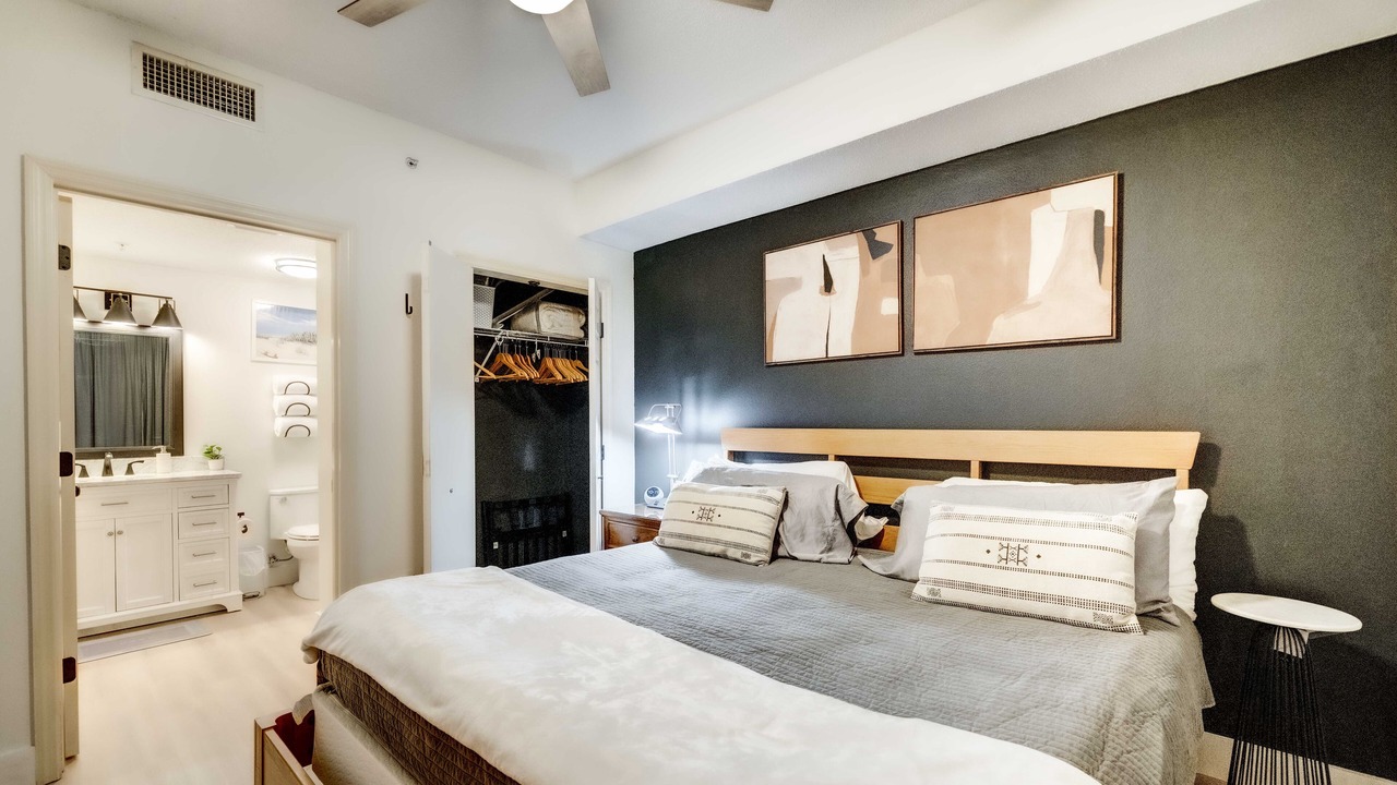 Photo of Bedroom in Long Beach