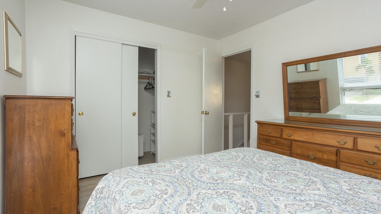 Photo of Bedroom in Pensacola Beach
